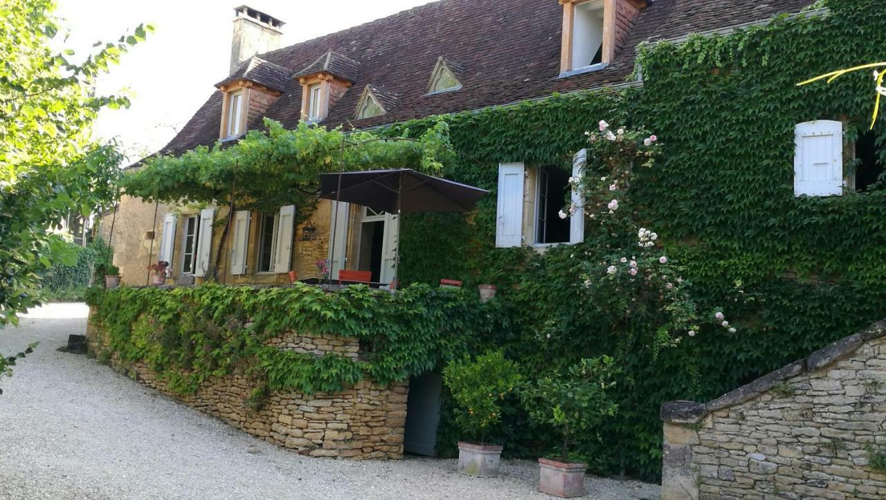 La Vignolle Hotel Saint-Amand-de-Coly Eksteriør billede