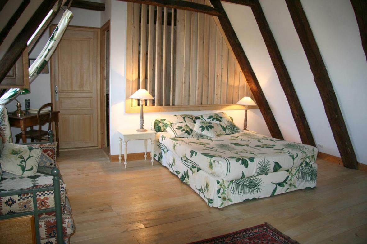 La Vignolle Hotel Saint-Amand-de-Coly Eksteriør billede